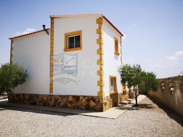 Cla7247: Herverkoop Villa te Koop in Albox, Almería