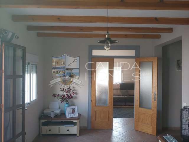 cla7251: Resale Villa for Sale in La Piedra Amarilla, Almería