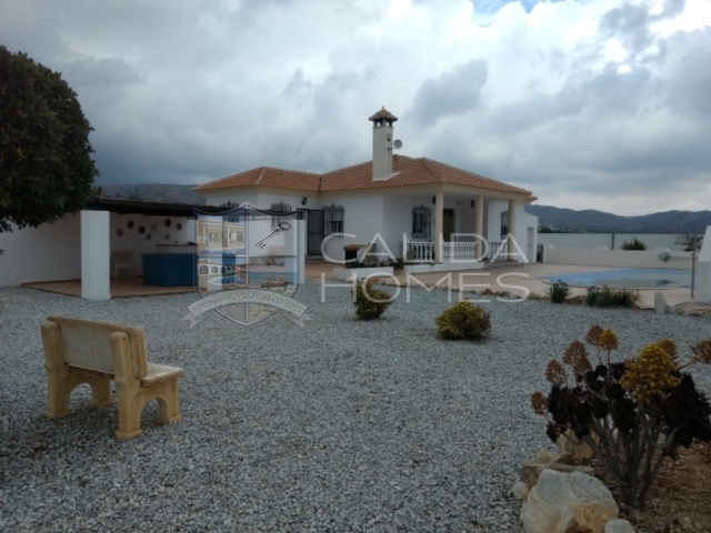 Cla7264: Resale Villa for Sale in Albox, Almería