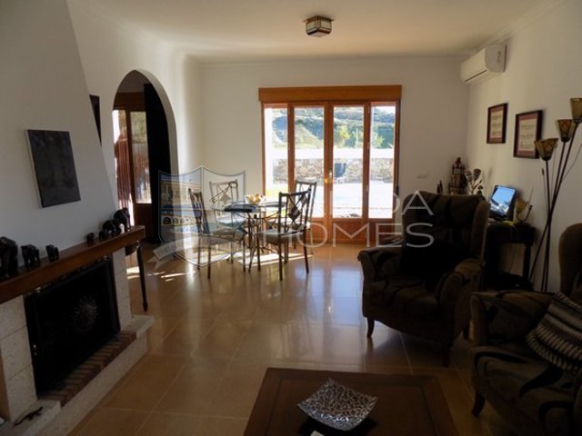 cla7265: Resale Villa for Sale in Arboleas, Almería