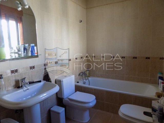 cla7265: Resale Villa for Sale in Arboleas, Almería