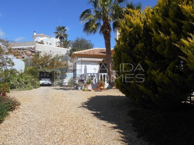 CLA7267- Villa Palmera: Herverkoop Villa te Koop in Arboleas, Almería