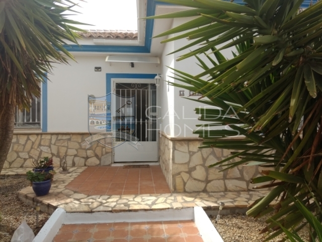 cla7271: Resale Villa for Sale in Arboleas, Almería