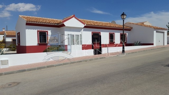 cla7290: Resale Villa for Sale in Chirivel, Almería