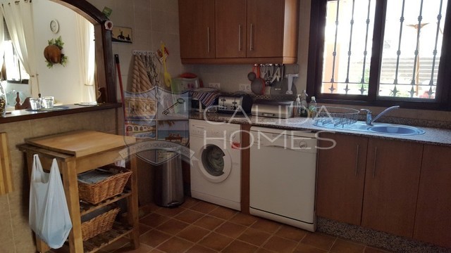 cla7290: Resale Villa for Sale in Chirivel, Almería