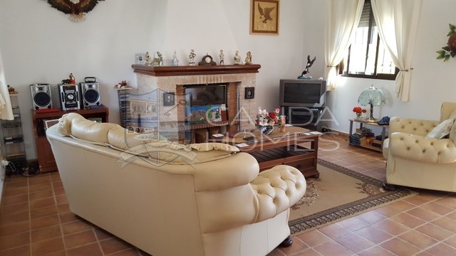 cla7290: Resale Villa for Sale in Chirivel, Almería