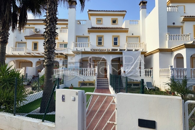 cla7293: Duplex for Sale in Vera Playa, Almería