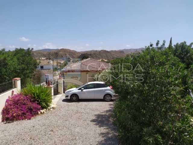 cla7300: Resale Villa for Sale in Arboleas, Almería