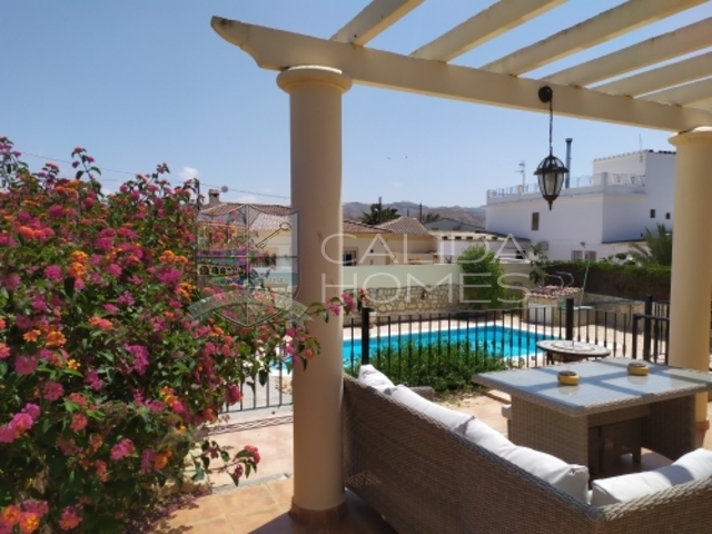 cla7300: Resale Villa for Sale in Arboleas, Almería