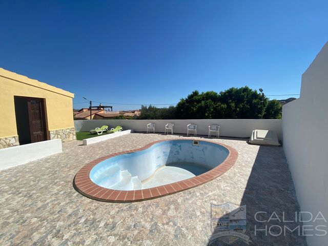 Villa Perla: Herverkoop Villa te Koop in Arboleas, Almería