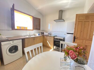 Villa Perla: Resale Villa in Arboleas, Almería