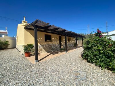 Villa Perla: Resale Villa in Arboleas, Almería