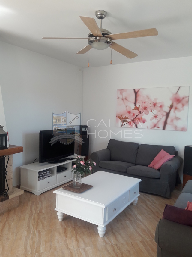 Villa Torro : Resale Villa for Sale in Arboleas, Almería