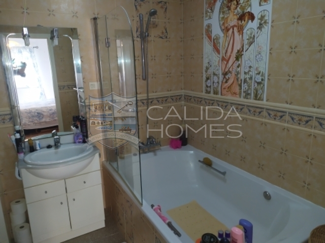 cla7328: Resale Villa for Sale in Partaloa, Almería