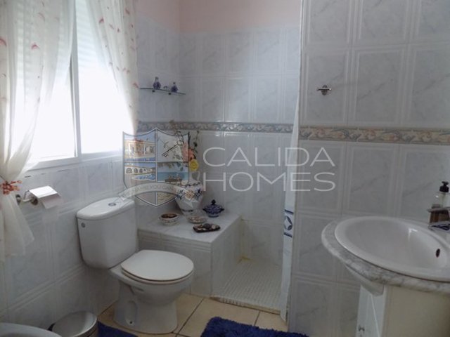 cla7334 Villa Hola : Resale Villa for Sale in Albanchez, Almería