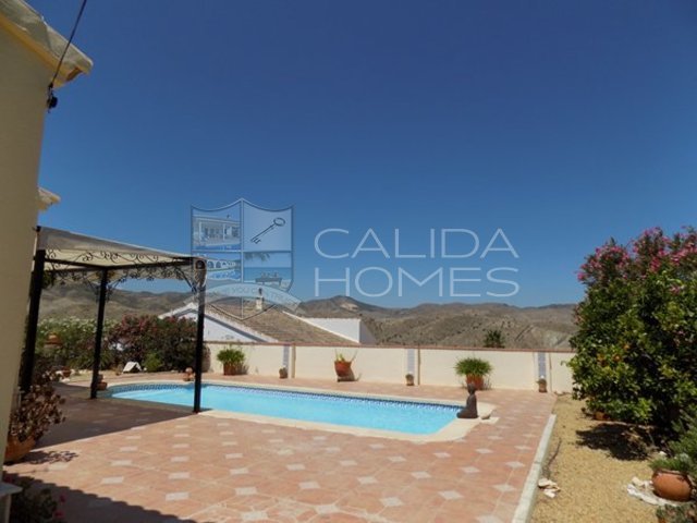 cla7334 Villa Hola : Resale Villa for Sale in Albanchez, Almería