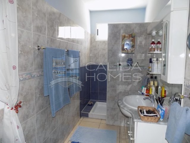 cla7334 Villa Hola : Resale Villa for Sale in Albanchez, Almería