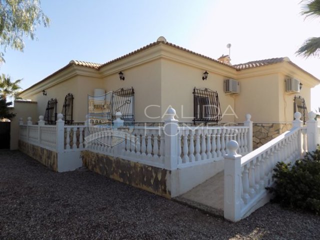 cla7336: Resale Villa for Sale in Partaloa, Almería