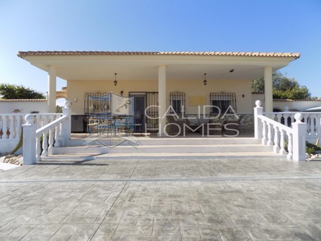 cla7336: Resale Villa for Sale in Partaloa, Almería