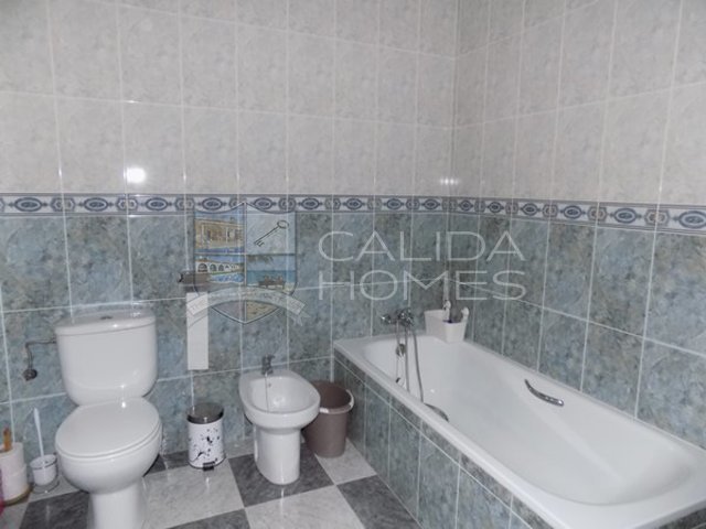 cla7336: Resale Villa for Sale in Partaloa, Almería