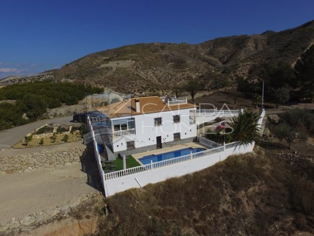 cla7343- Villa Joya: Resale Villa for Sale in Arboleas, Almería