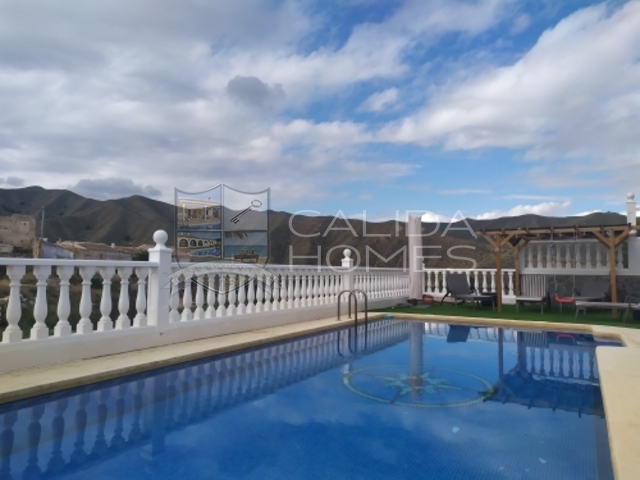 cla7343- Villa Joya: Resale Villa for Sale in Arboleas, Almería