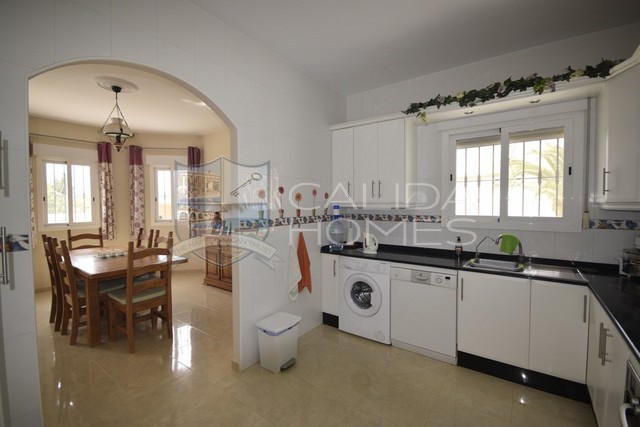 cla7346 Villa Tranquillity: Resale Villa for Sale in Albox, Almería