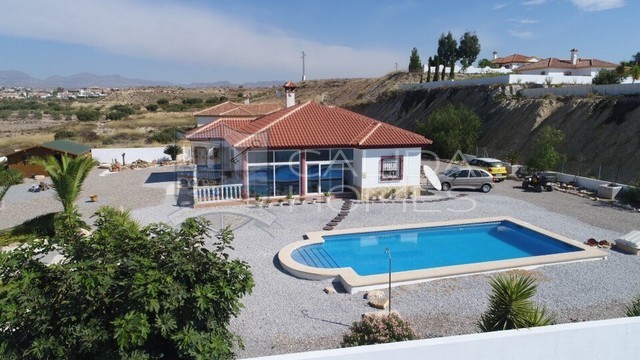 cla7346 Villa Tranquillity: Resale Villa for Sale in Albox, Almería