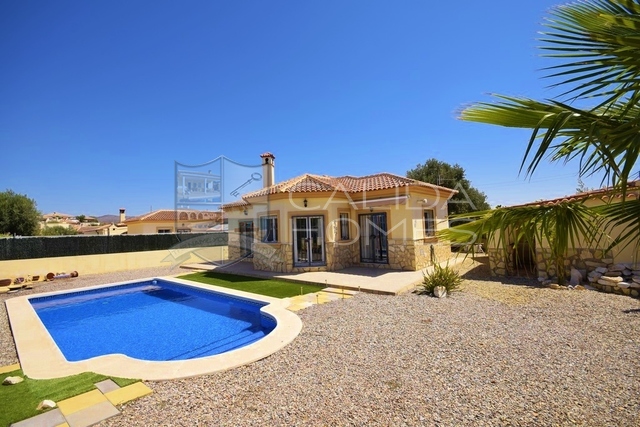 Cla7348 Villa Charm: Resale Villa for Sale in Arboleas, Almería