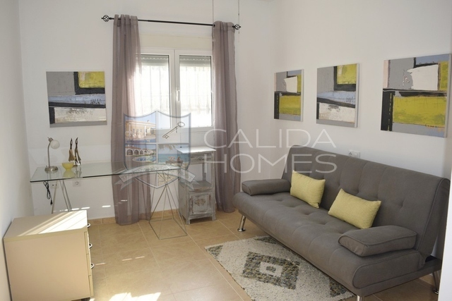 cla7351 Villa Alegre: Resale Villa for Sale in Arboleas, Almería