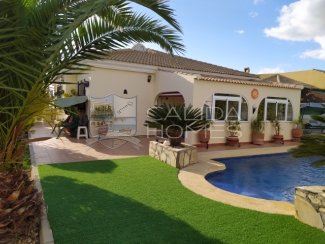 cla7379 Villa Enchantment: Resale Villa for Sale in Arboleas, Almería