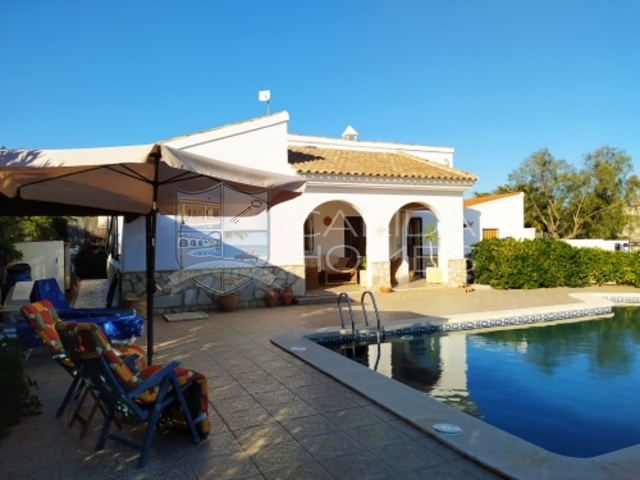 cla7379 Villa Prado: Herverkoop Villa te Koop in Arboleas, Almería