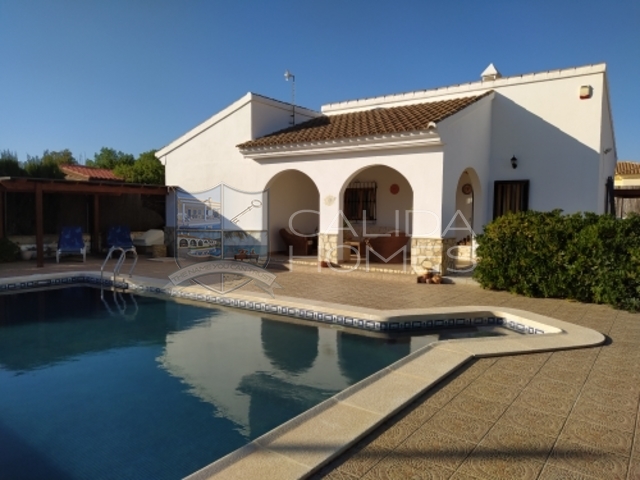 cla7379 Villa Prado: Herverkoop Villa te Koop in Arboleas, Almería