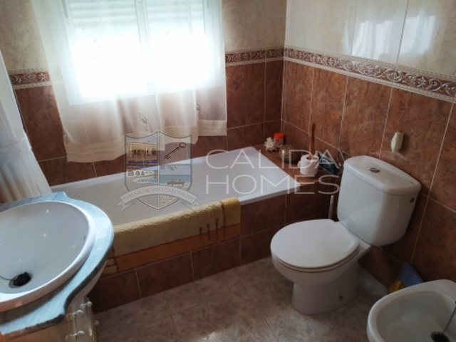 cla7387- Villa Tina : Resale Villa for Sale in Arboleas, Almería