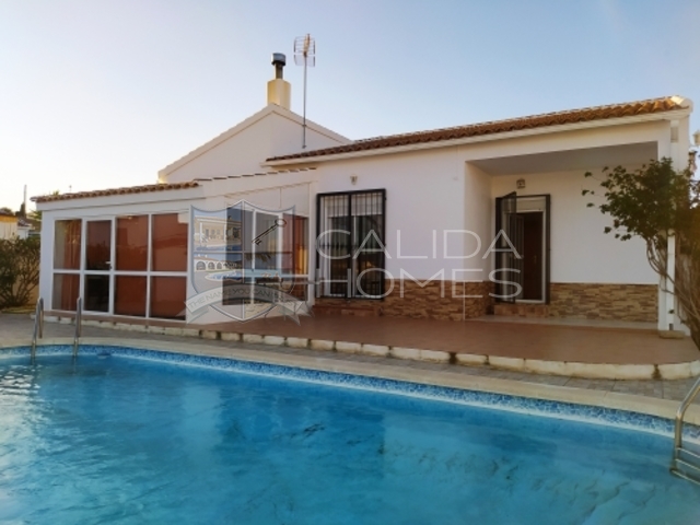 cla7387- Villa Tina : Herverkoop Villa te Koop in Arboleas, Almería