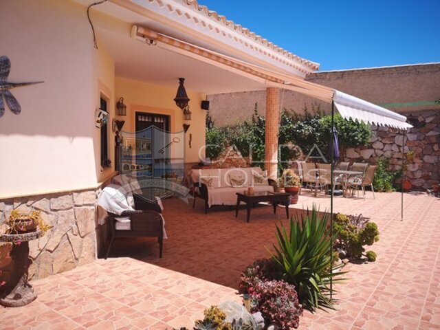 cla7392 Villa Feliz : Herverkoop Villa te Koop in Arboleas, Almería