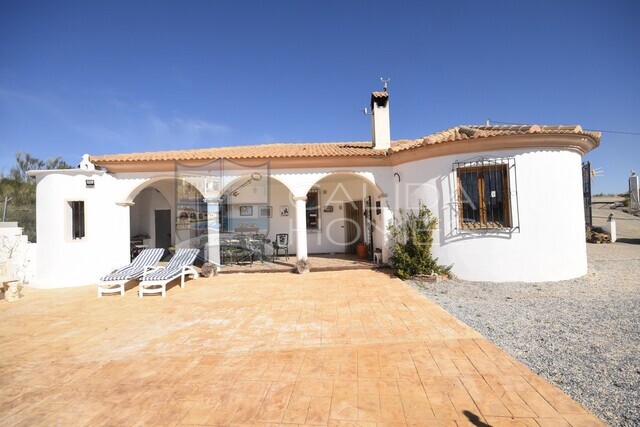 cla7394 Villa Tricia : Herverkoop Villa te Koop in Partaloa, Almería