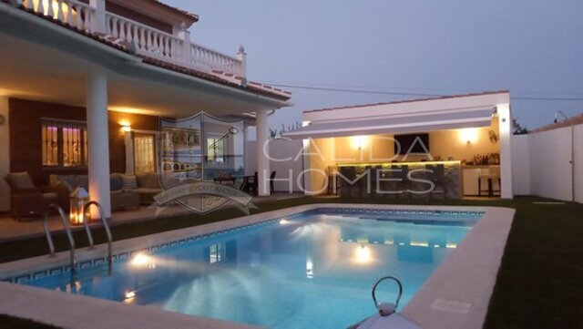 cla7429 Villa Spectacular: Resale Villa for Sale in Arboleas, Almería