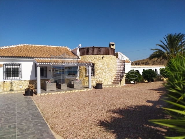cla7430 Villa Magnifico: Resale Villa for Sale in Arboleas, Almería