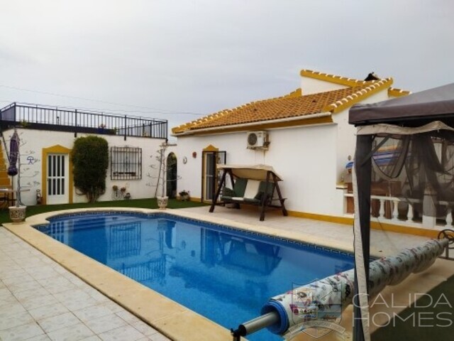 cla7433 Villa Jacaranda: Resale Villa for Sale in Arboleas, Almería