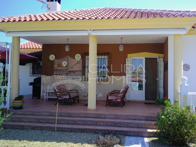 cla7437: Resale Villa for Sale in Arboleas, Almería