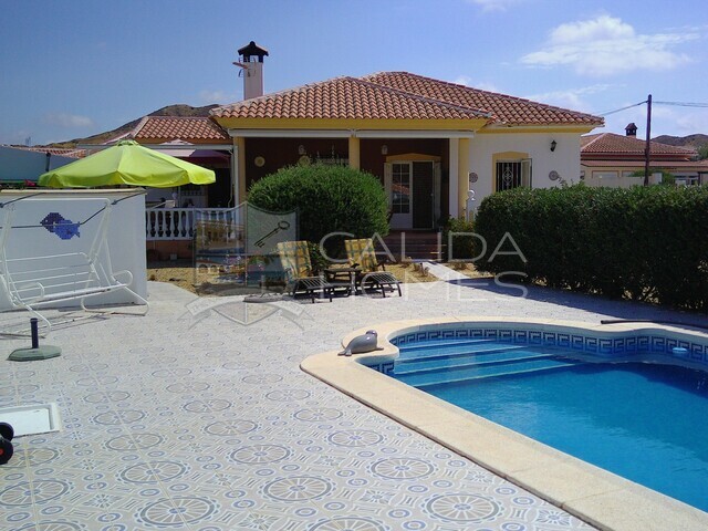 cla7437: Resale Villa for Sale in Arboleas, Almería