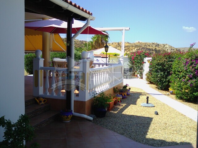 cla7437: Resale Villa for Sale in Arboleas, Almería