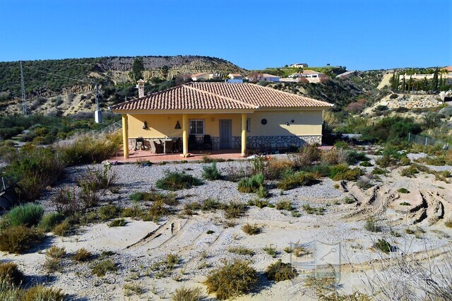 Cla7444: Resale Villa for Sale in Huercal-Overa, Almería