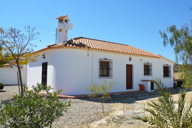 cla7448 Villa Posy : Resale Villa for Sale in Arboleas, Almería