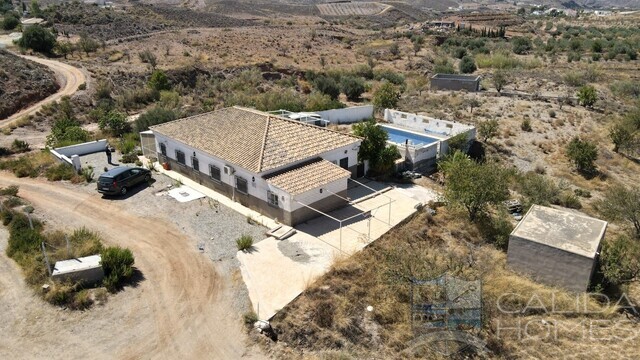 cla7458 villa Crema : Resale Villa for Sale in Albox, Almería