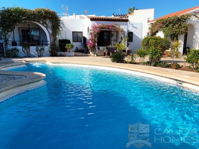 cla7508: Resale Villa for Sale in Mojacar Playa, Almería