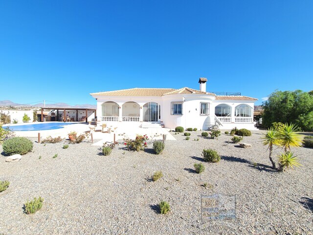 cla7509 Villa Sumptuous : Resale Villa for Sale in Albox, Almería