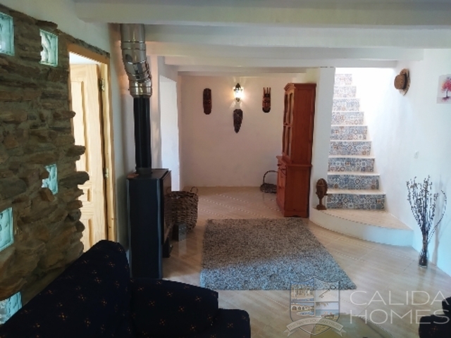 cla7517: Terraced Country House for Sale in Albanchez, Almería