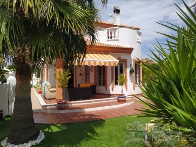 cla7528 Villa Raffa: Resale Villa for Sale in Arboleas, Almería